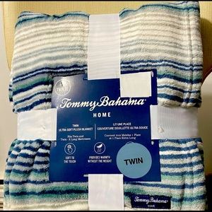 NWT Tommy Bahama Blanket